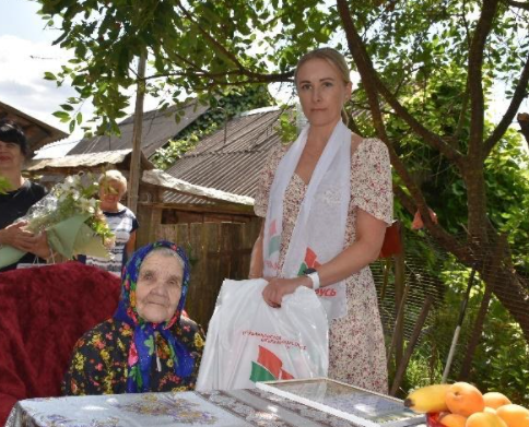 Поздравление со столетним юбилеем Поздравление со столетним юбилеем